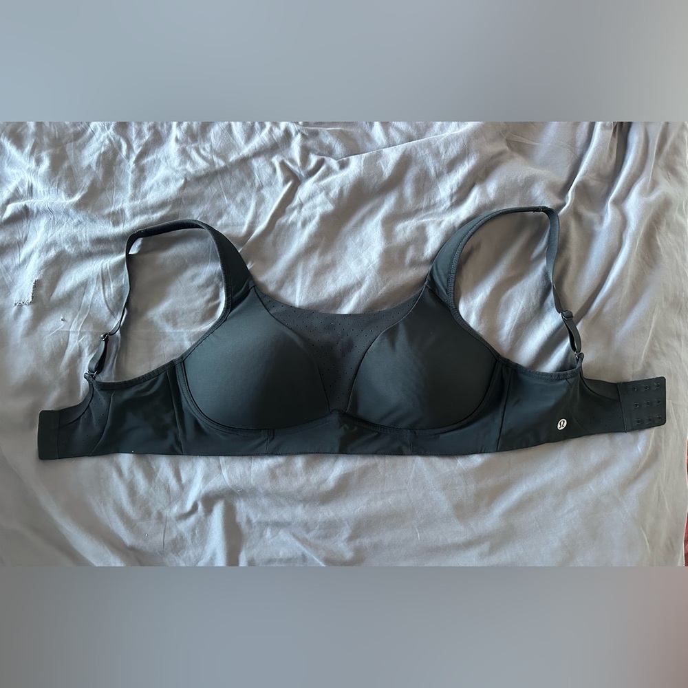 Lululemon Run Times Bra
High Support 34 DD